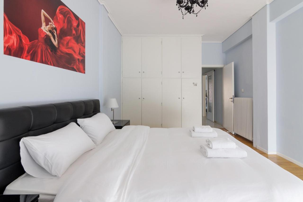 Spacious And Modern Flat For 4 Athén Kültér fotó