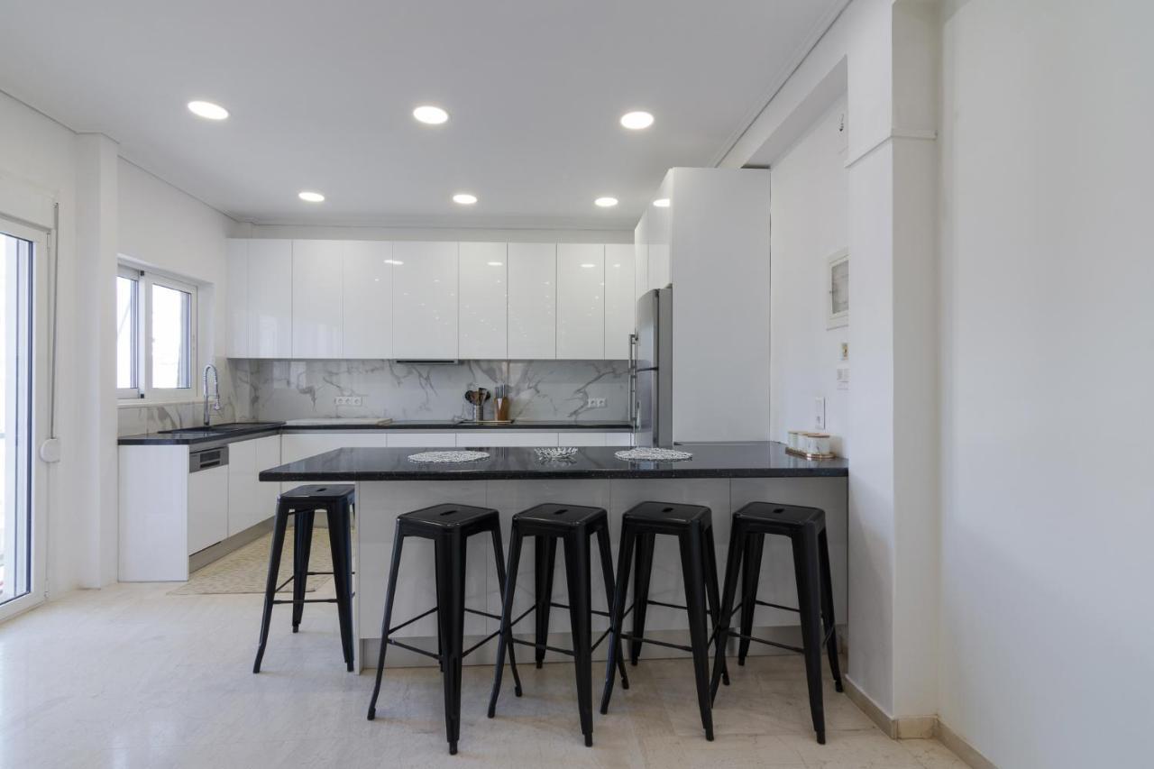 Spacious And Modern Flat For 4 Athén Kültér fotó